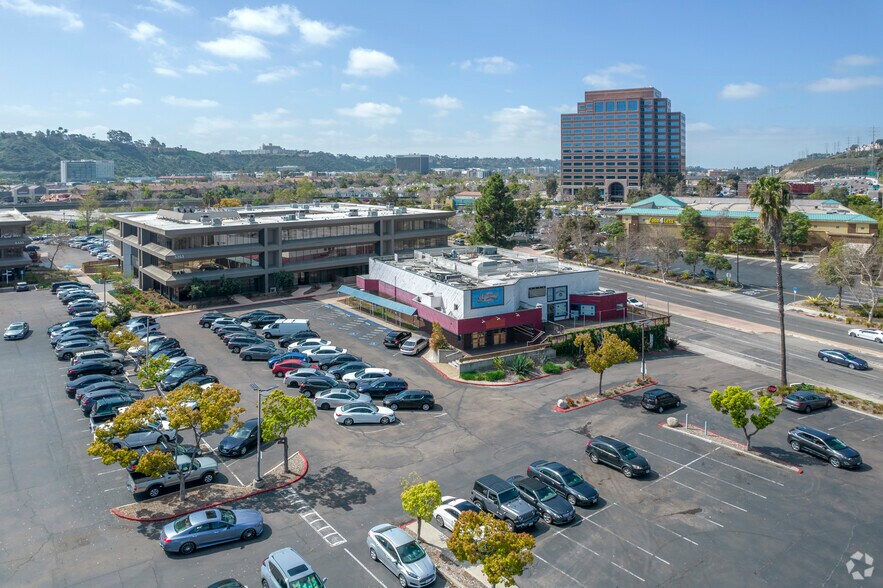 More Photos Of 5373 Mission Center Rd, San Diego Restaurant For Lease