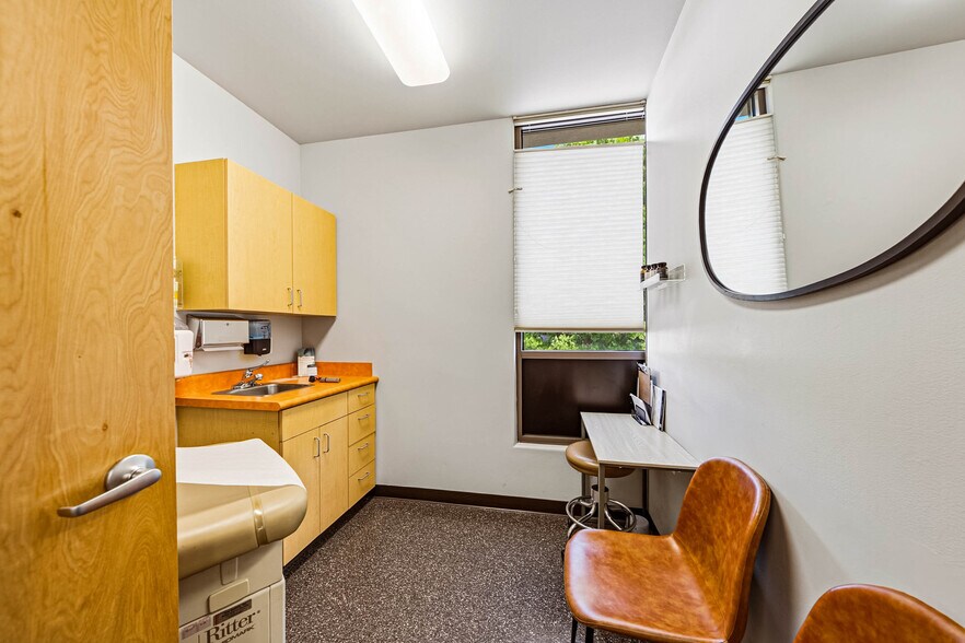 More Photos Of 3156 State St, Medford Medical For Sale