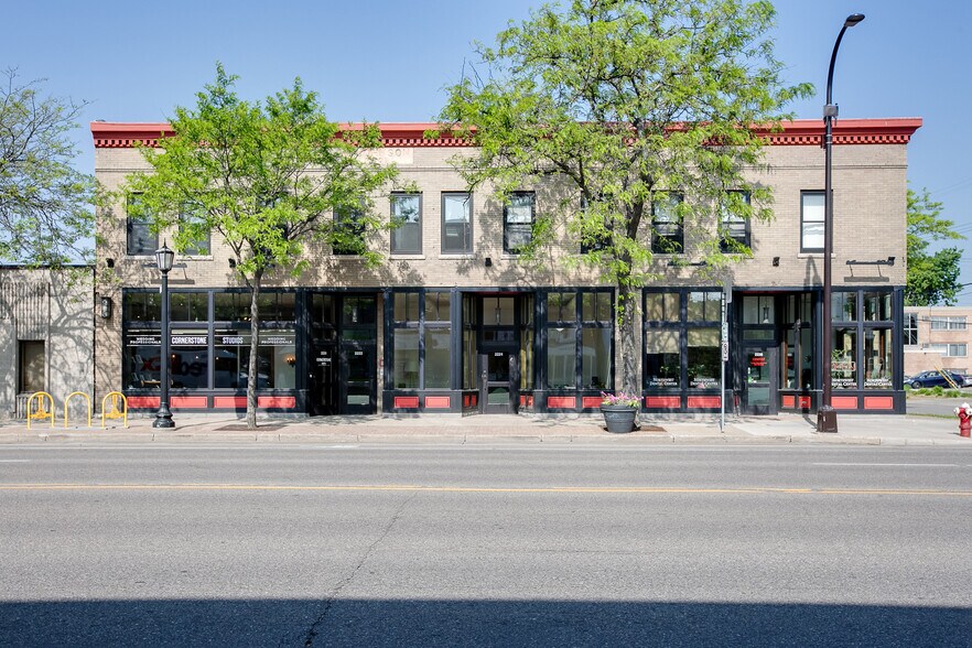 More Photos Of 2220-2226 N Central Ave, Saint Anthony Storefront Retail Office For Lease