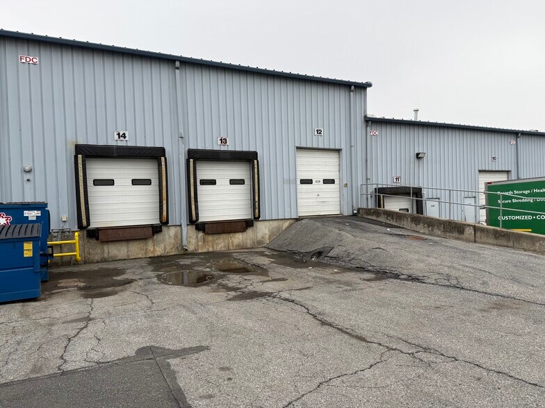 More Photos Of 1120 Commons Blvd, Reading Flex For Lease