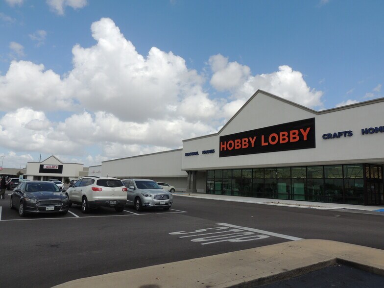 More Photos Of 1705-1825 N Fry Rd, Katy Unknown For Lease