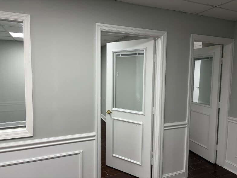 More Photos Of 3601 SE Ocean Blvd, Stuart Office For Lease
