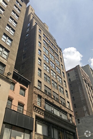More Photos Of 49 W 38th St, New York Office For Lease