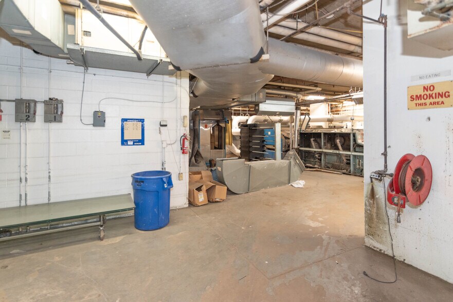 More Photos Of 101 W Fayette St, Baltimore Apartments For Sale