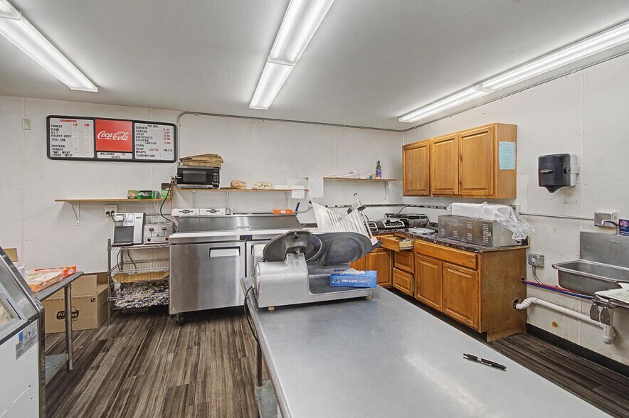 More Photos Of 23 Barlow St, St. Albans Town Convenience Store For Sale