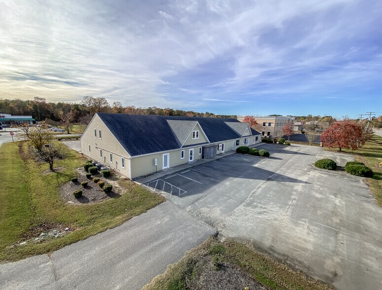 More Photos Of 111 Currituck Commercial Dr, Moyock Office For Sale