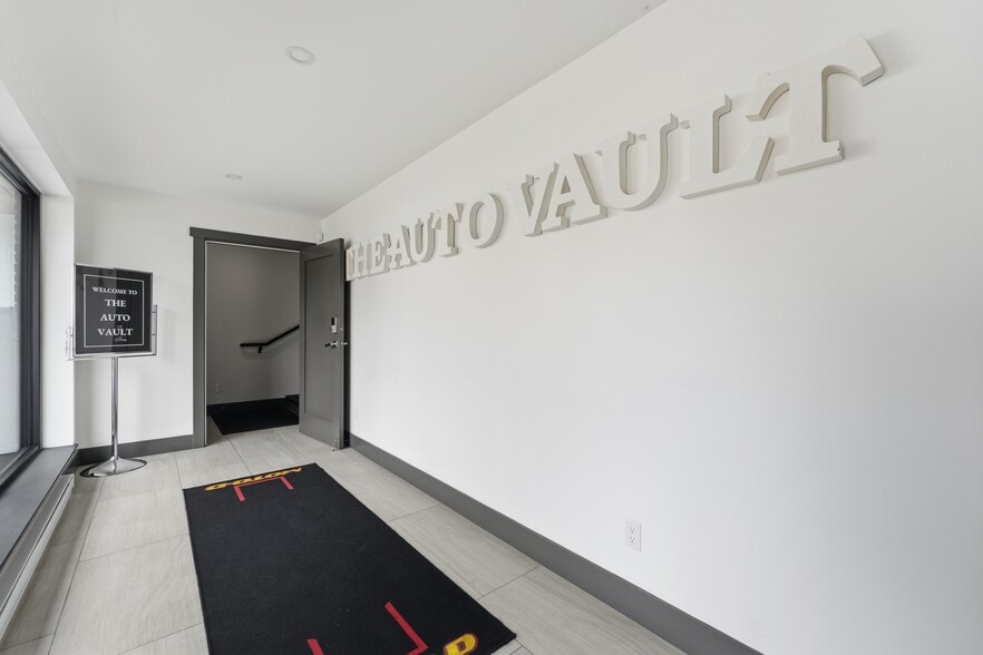 More Photos Of 935 Sherwood Ave, Coquitlam Warehouse For Sale