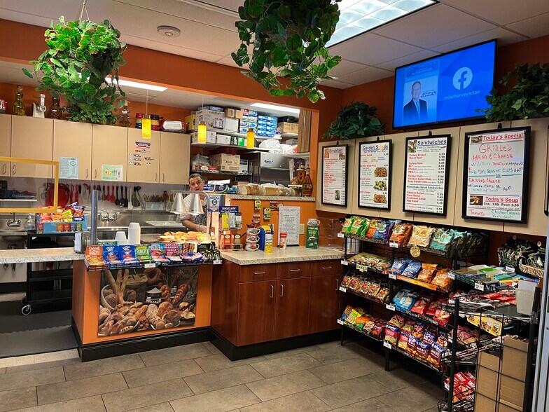 More Photos Of 2790 Mosside Blvd, Monroeville Medical For Lease