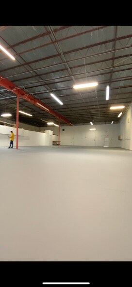 More Photos Of 5431 NW 15th St, Margate Service For Lease