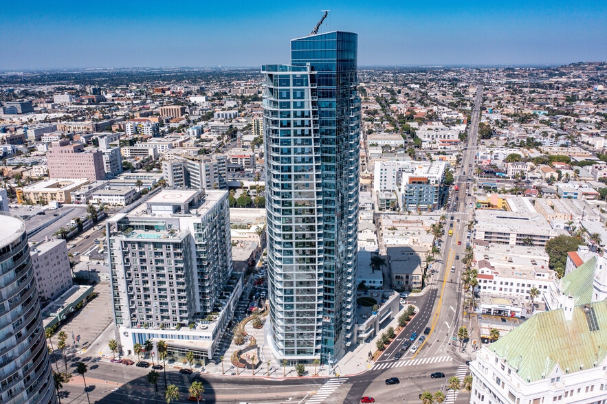 More Photos Of 777 E Ocean Blvd, Long Beach Apartments For Lease