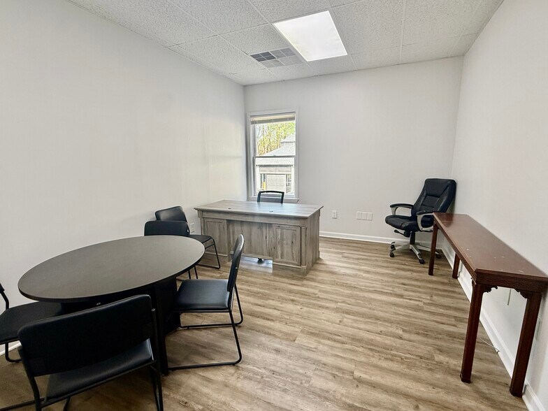 More Photos Of 1155 Hightower Trl, Atlanta Medical For Sale