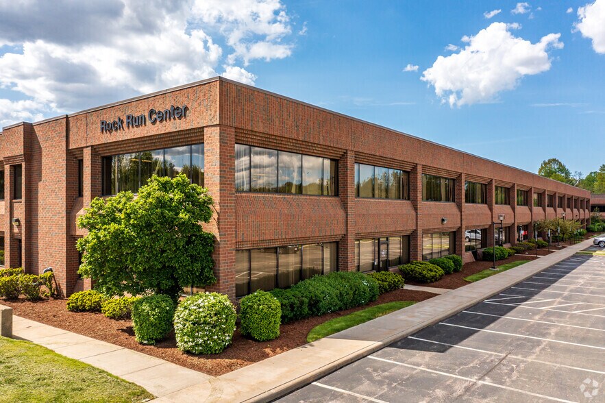 More Photos Of 5700 Lombardo Center, Seven Hills Office For Sale