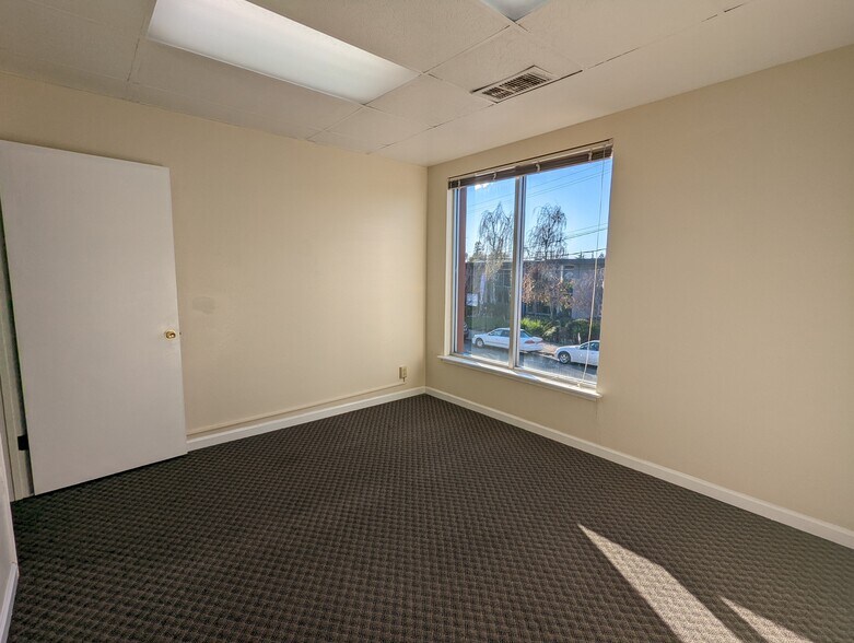 799 Fletcher Ln, Hayward, CA 94544 Office For Sale