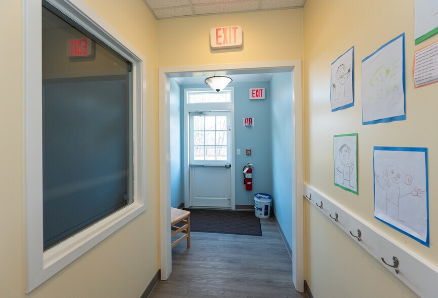More Photos Of 36 Sparhawk St, Amesbury Daycare Center For Sale