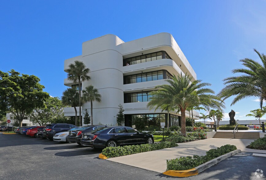 More Photos Of 4710 NW 2nd Ave, Boca Raton Office For Lease
