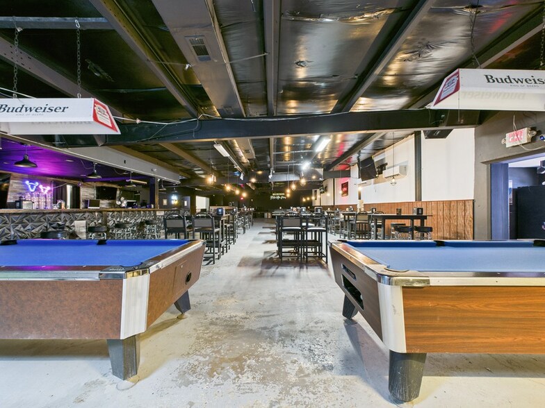 More Photos Of 1330 E 3rd St, Pecos Restaurant For Sale
