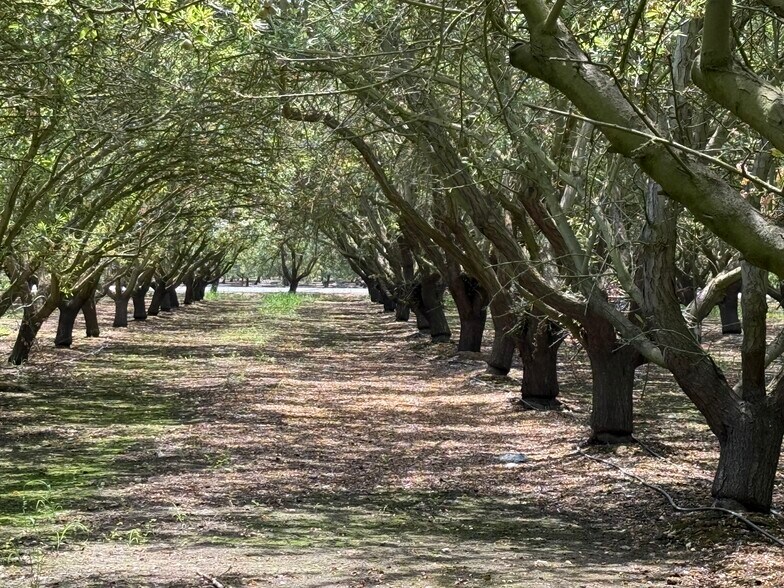 More Photos Of Yosemite Blvd @ Fairland Ave, Modesto Land For Sale