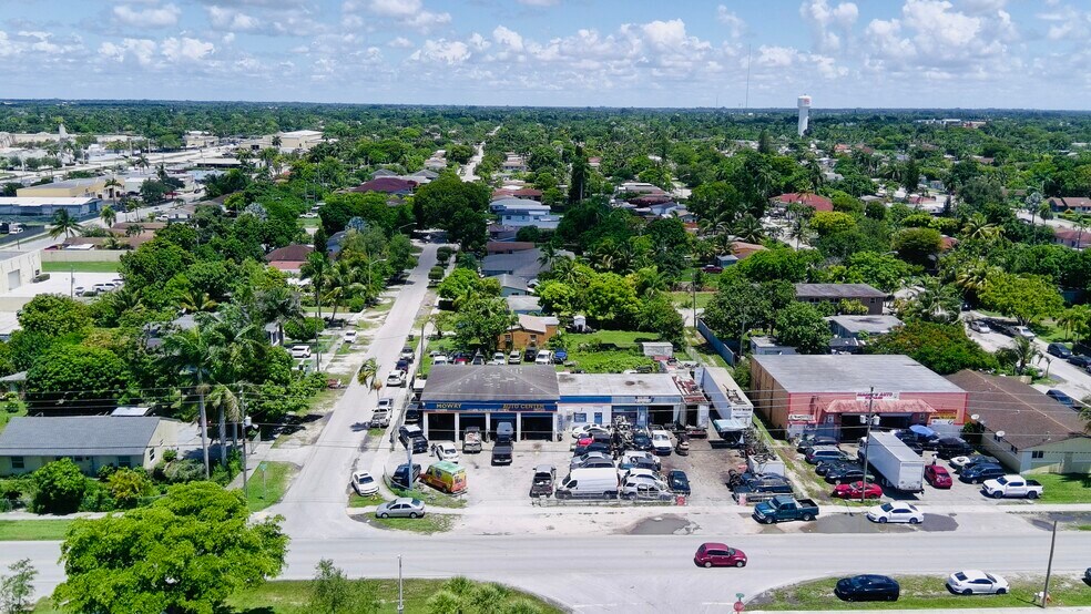 More Photos Of 777 W Mowry Dr, Homestead Service For Sale