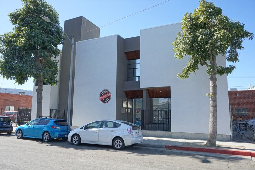 More Photos Of 639 S Glenwood Pl, Burbank Office For Lease