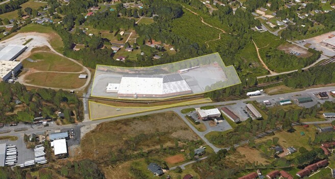 More Photos Of 2040 Norwood St, Lenoir Warehouse For Lease