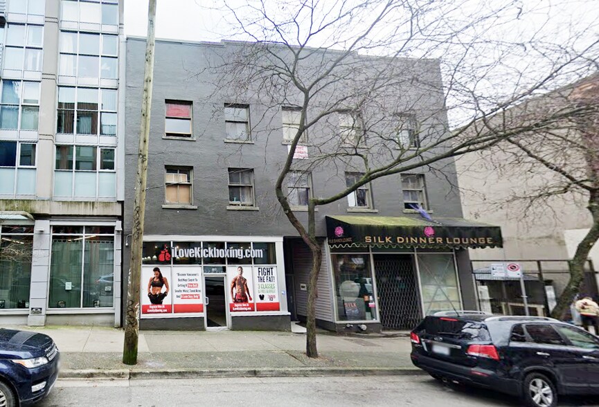 More Photos Of 134-136 Powell St, Vancouver Storefront Retail Office For Lease