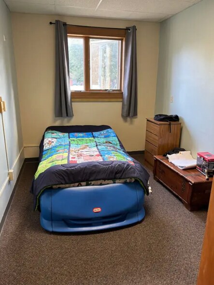 More Photos Of 605 E 4th Ave, Brodhead Office For Sale