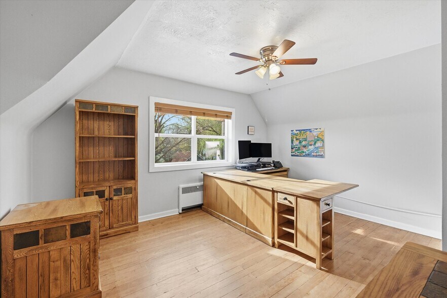 More Photos Of 105 W 200 N, Logan Office For Sale