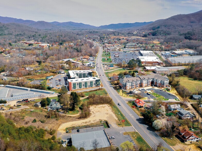 More Photos Of 2236 US 70 Hwy, Swannanoa General Retail For Sale