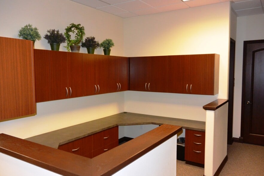 More Photos Of 1880 E Warm Springs Rd, Las Vegas Loft Creative Space For Sale