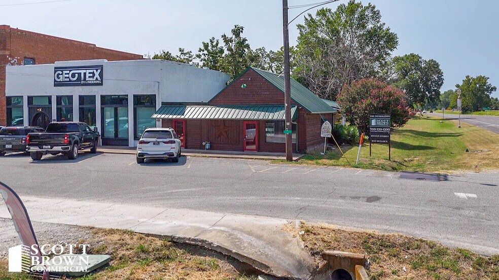 Primary Photo Of 108 W Hughes St, Collinsville Freestanding For Lease