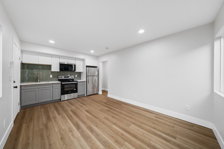 More Photos Of 4022 42nd St, San Diego Apartments For Sale