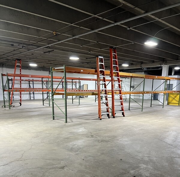 Primary Photo Of 1933 Elm Tree Dr, Nashville Service For Lease