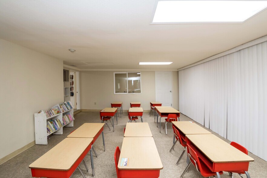 More Photos Of 1555 W Commonwealth Ave, Fullerton Office For Lease