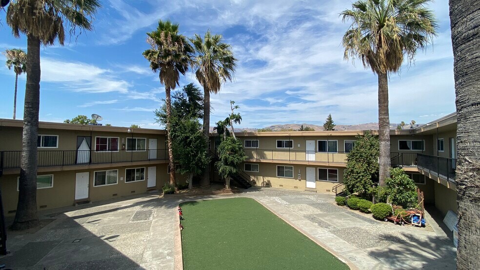 More Photos Of 2710-2718 Kollmar Dr, San Jose Apartments For Sale