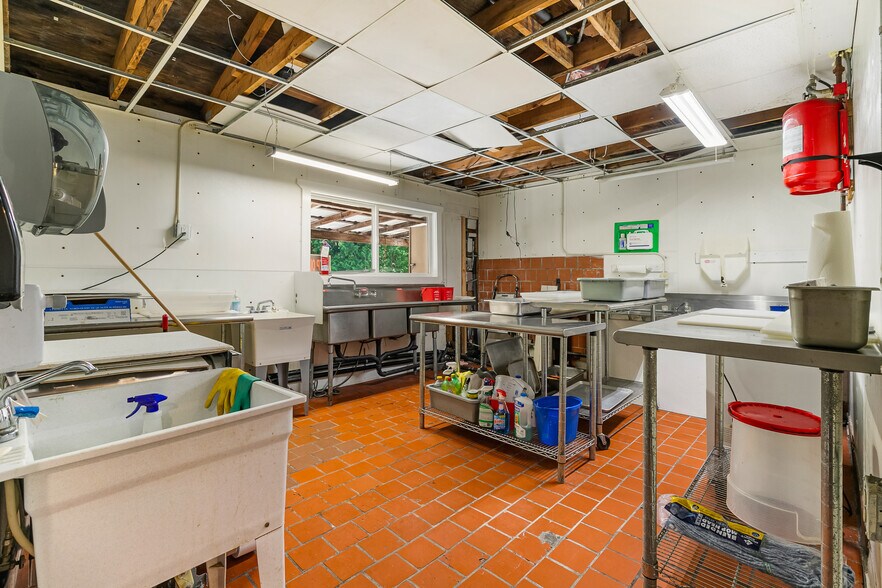 More Photos Of 7461 MT Baker Hwy, Deming Restaurant For Sale