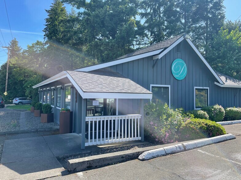 More Photos Of 17750 SW Lower Boones Ferry Rd, Lake Oswego Freestanding For Sale