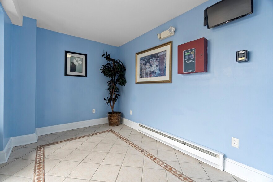 More Photos Of 1349-1355 Dixwell Ave, Hamden Warehouse For Sale