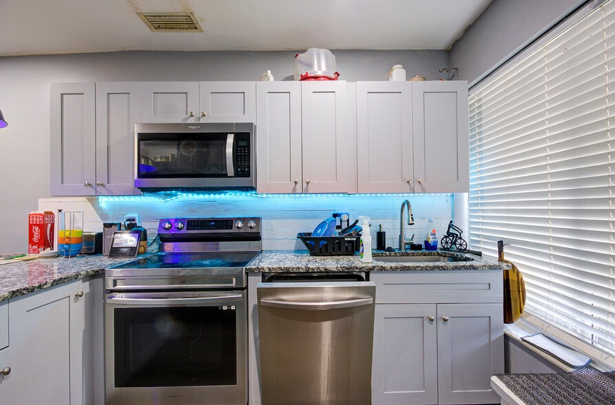 More Photos Of 2651 SE 2nd St, Boynton Beach Apartments For Sale