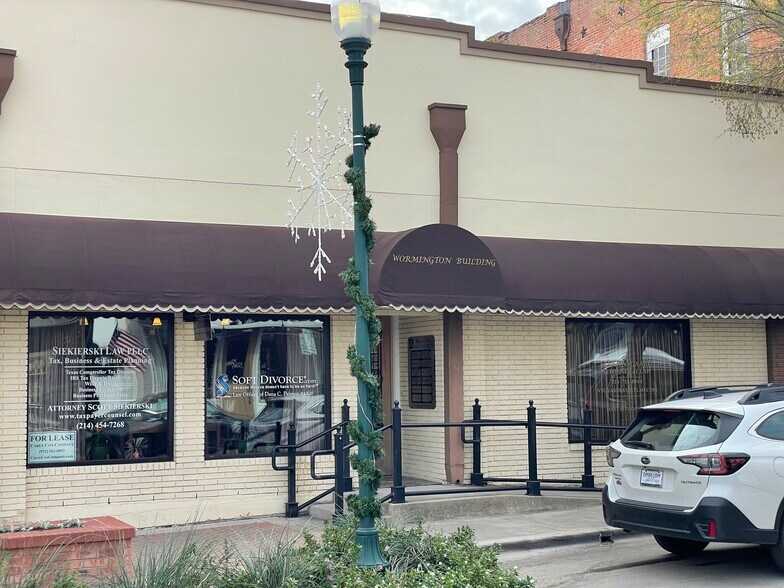 More Photos Of 212 E Virginia St, McKinney Storefront Retail Office For Lease