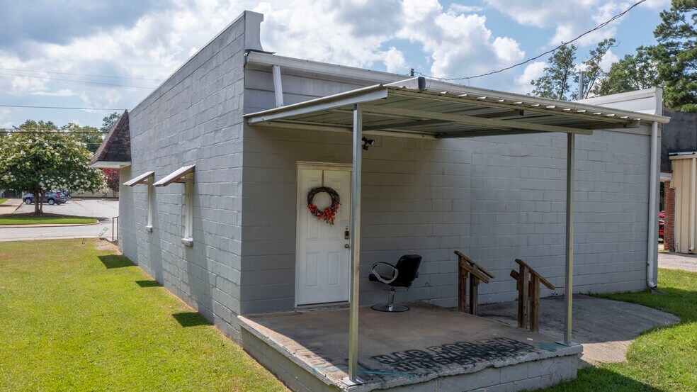 More Photos Of 48 Jones Mill Rd, Woodbury Office For Sale