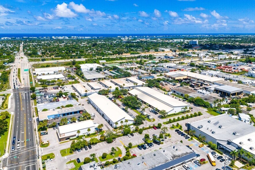 More Photos Of 1967-1985 10th Ave N, Lake Worth Beach Distribution For Sale