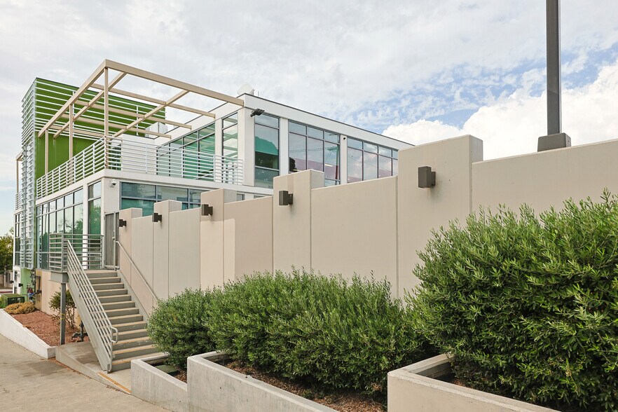 More Photos Of 3331 N Broadway, Los Angeles Office For Sale