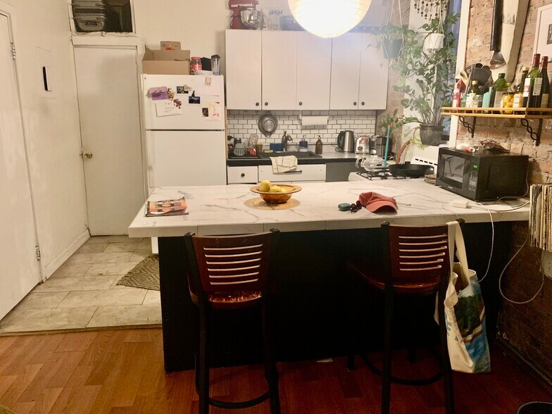 More Photos Of 373 S 1st St, Brooklyn Storefront Retail Office For Sale