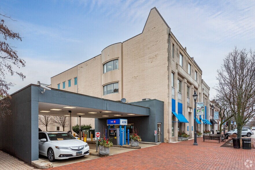 More Photos Of 320-338 Park Ave, Glencoe Office For Lease