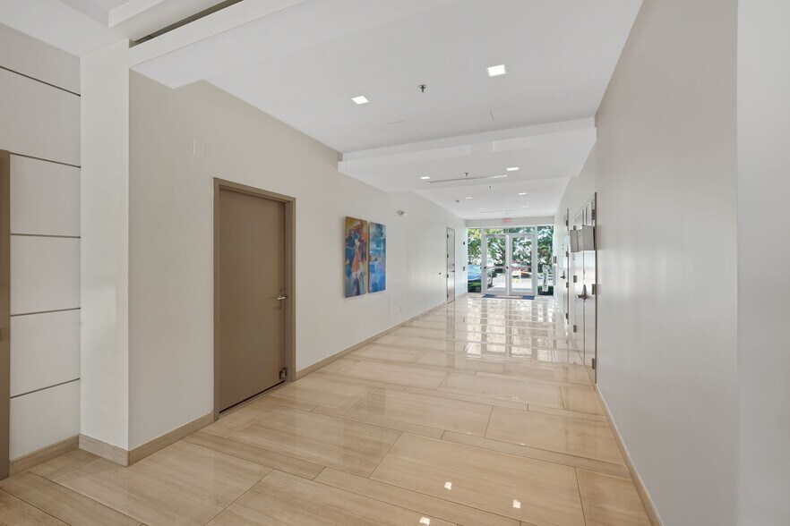 More Photos Of 2010 NW 150th Ave, Pembroke Pines Office For Lease