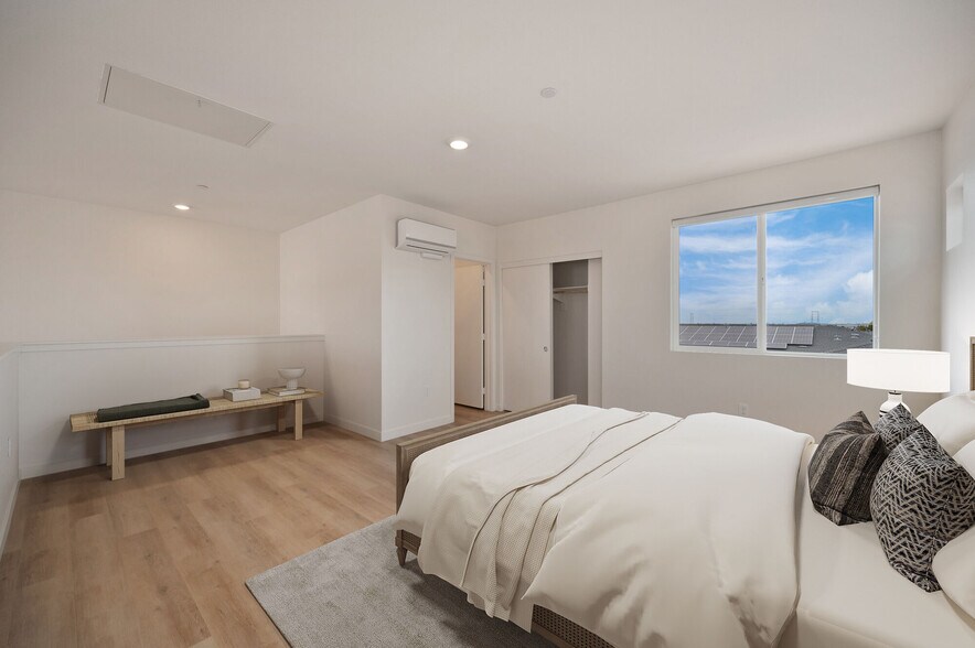 More Photos Of 200 E 31st St, National City Apartments For Sale