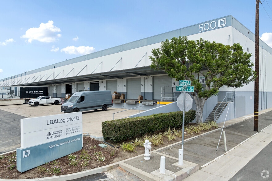 More Photos Of 500 W Warner Ave, Santa Ana Warehouse For Lease