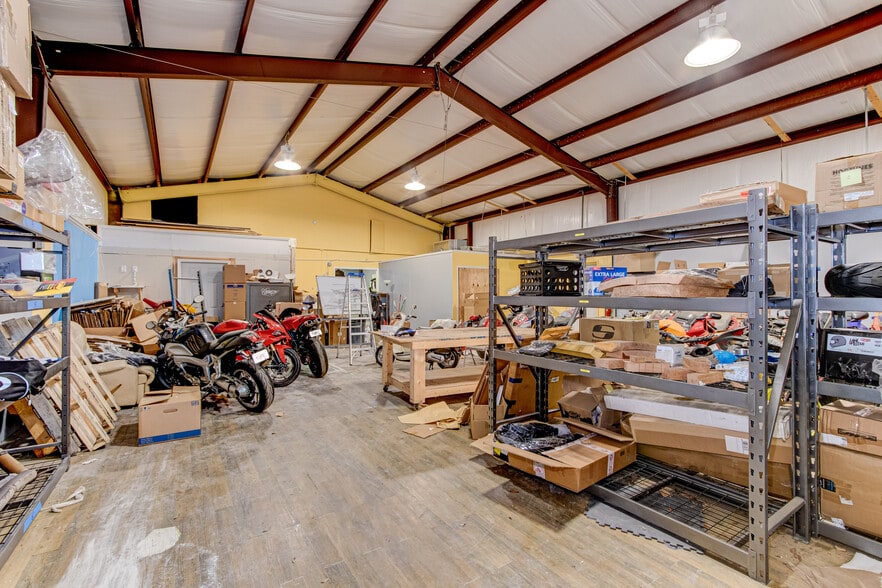 More Photos Of 3002 River Watch Ln, Augusta Flex For Sale