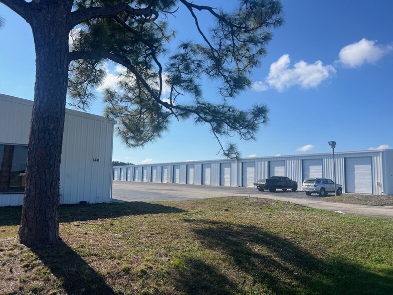 Primary Photo Of 6941 W Old Nasa Blvd, Melbourne Warehouse For Lease