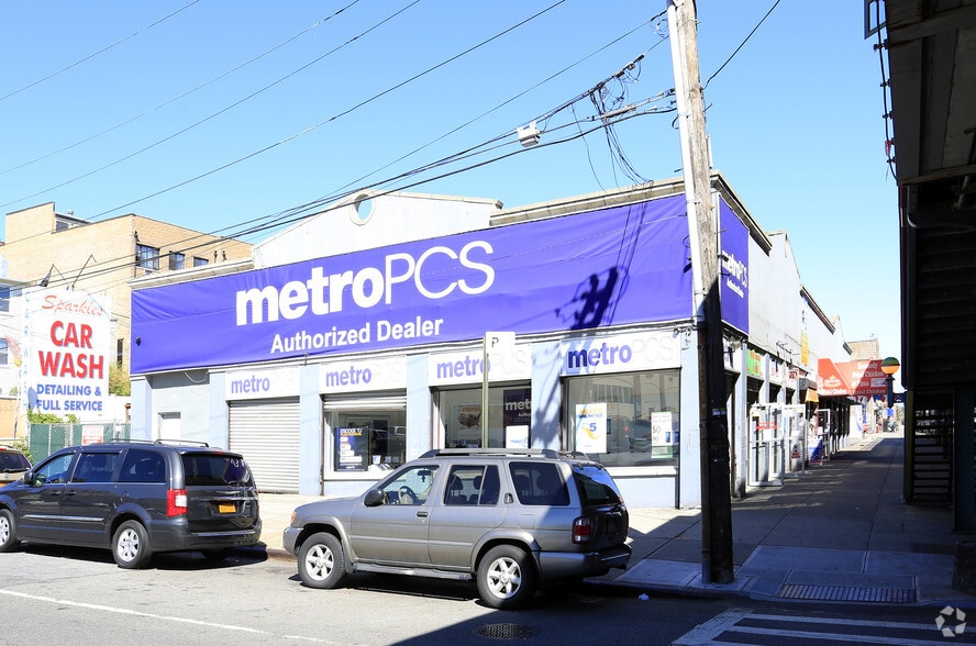 More Photos Of 3201-3211 White Plains Rd, Bronx Storefront For Lease